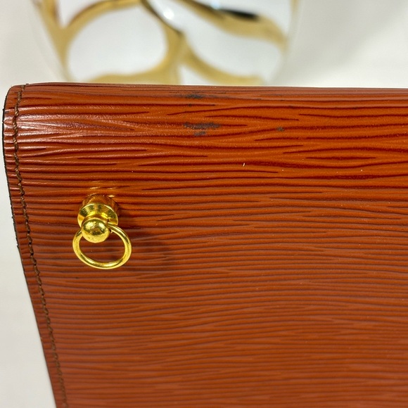 Louis Vuitton Sellier Dragonne Epi Clutch Sold - Picture 6 of 16